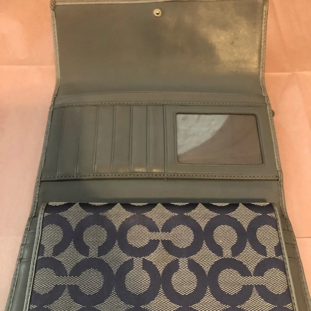 Coach wallet - Picture 4 of 11